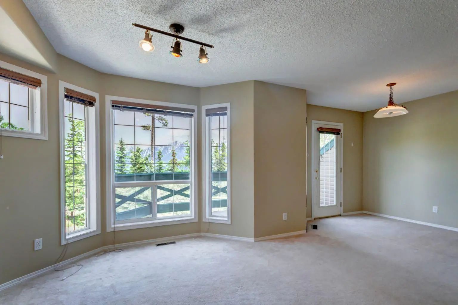 3 823 Wilson Way , Canmore – Residential Row/Townhouse Listing Photo 6
