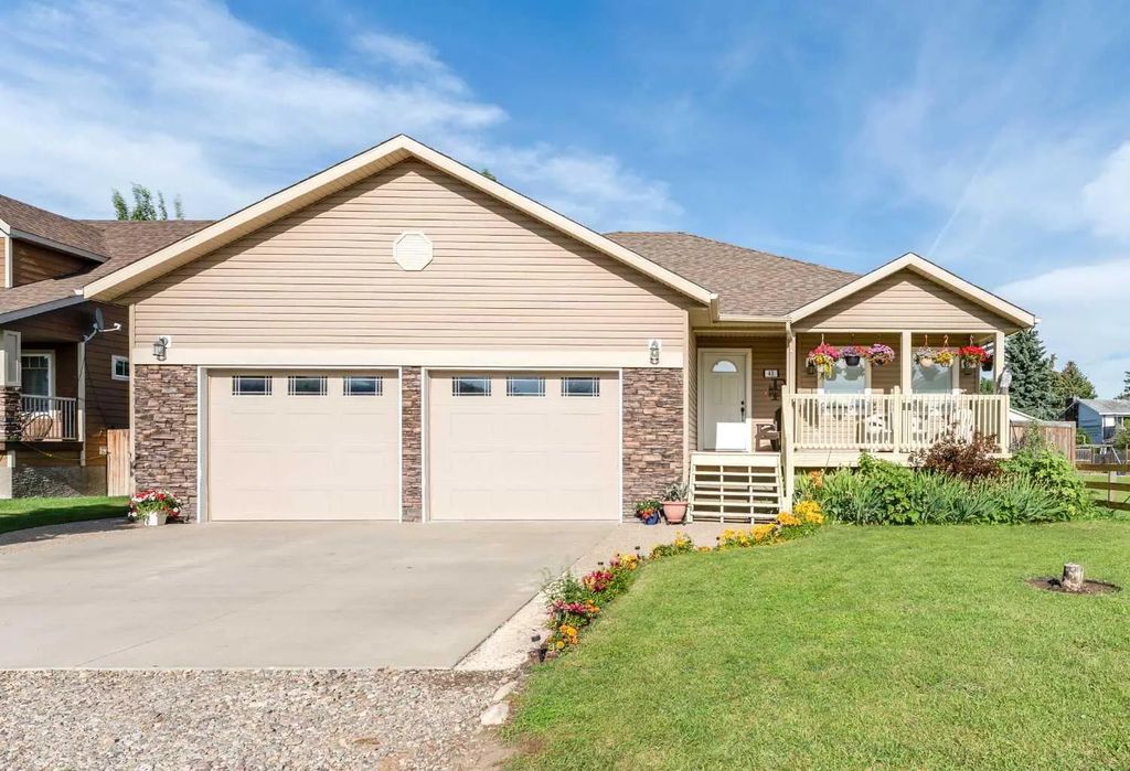 43 N 2a Street E, Magrath
