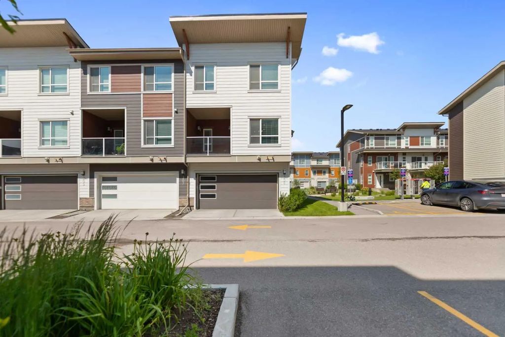 209 Harvest Hills Common Ne, Calgary
