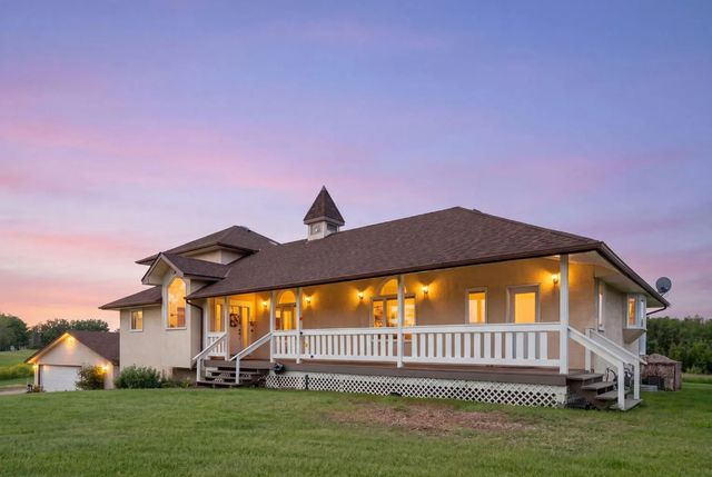 200 242070 24 Street E, Rural Foothills County