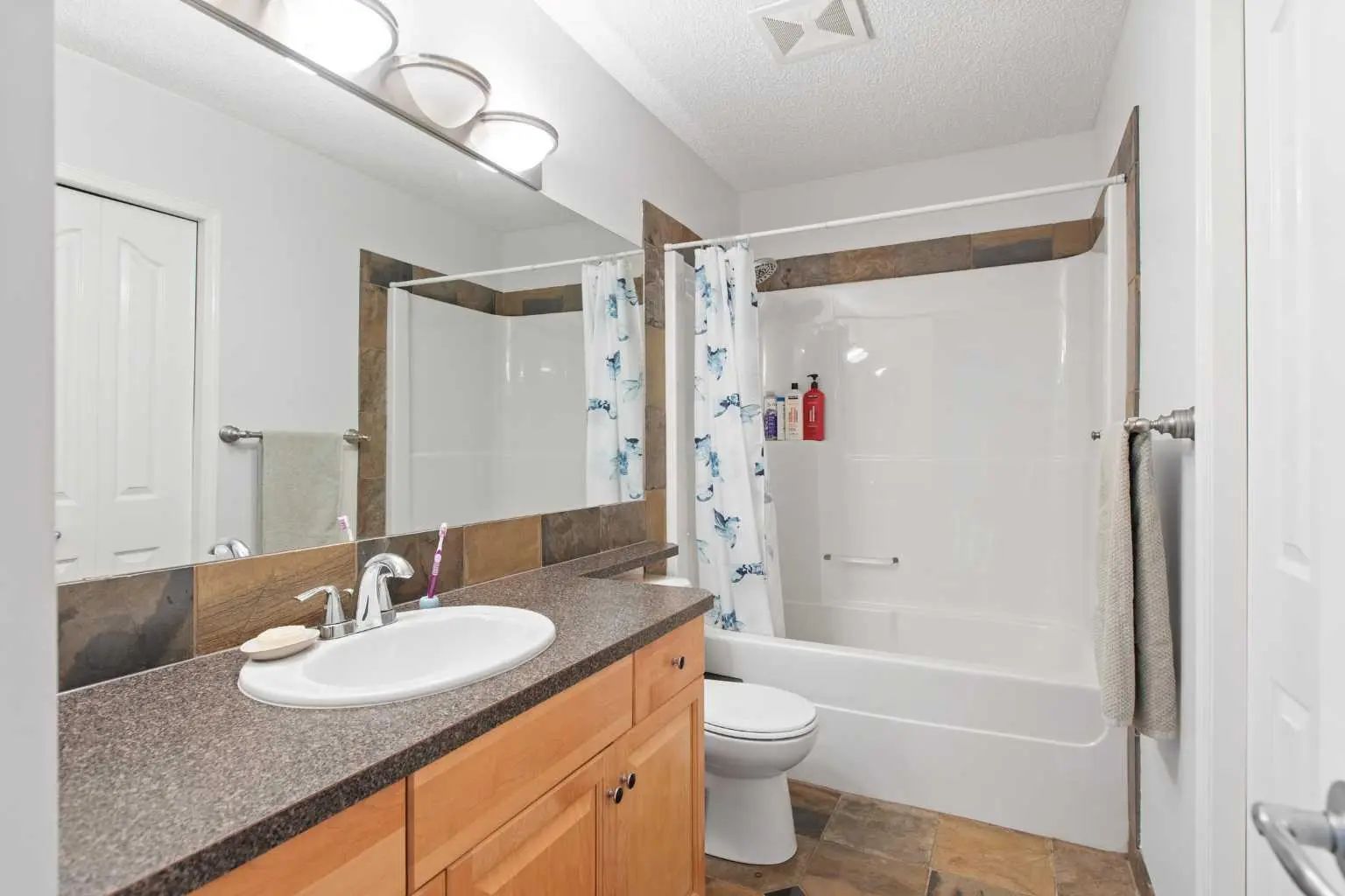 81 Royal Crest Terrace Northwest, Calgary – Residential Detached Listing Photo 30