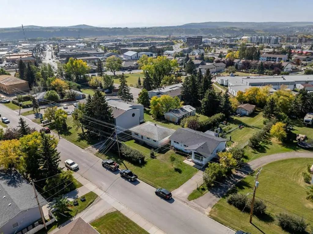 217 Ross Avenue , Cochrane – Residential Detached Listing Photo 6