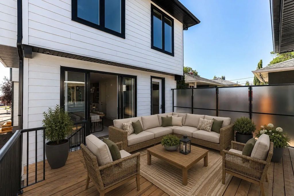 147 Heston Street Nw, Calgary