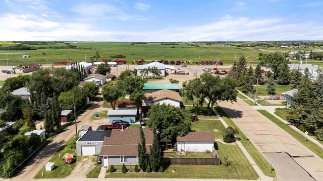 4704 50 Avenue , Killam