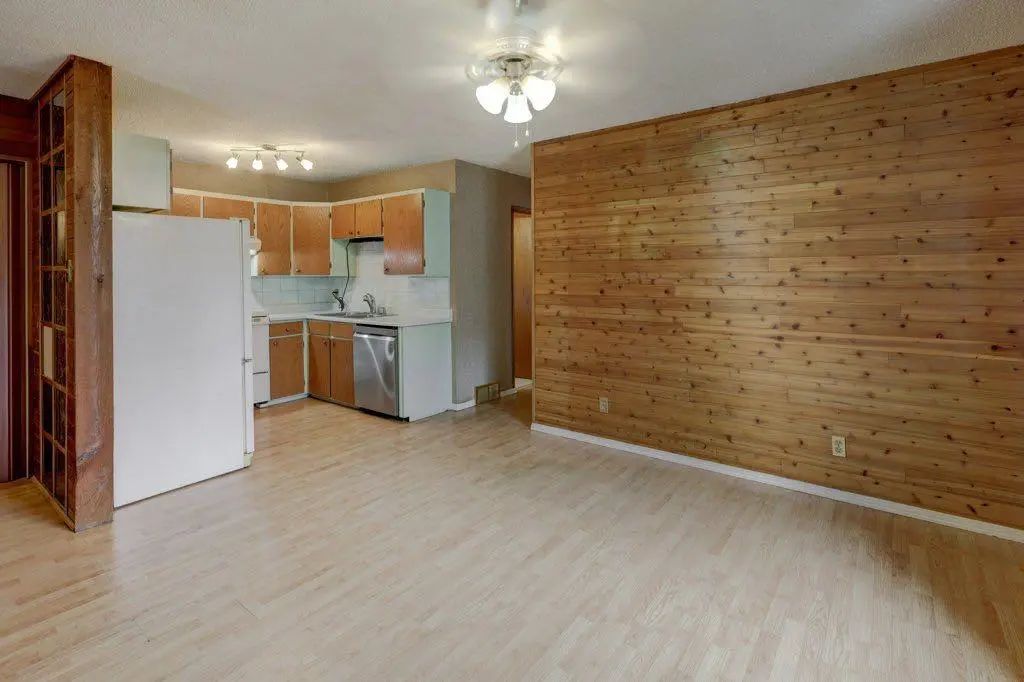 2009 41 Street Southeast, Calgary – Residential Semi Detached (Half Duplex) Listing Photo 11