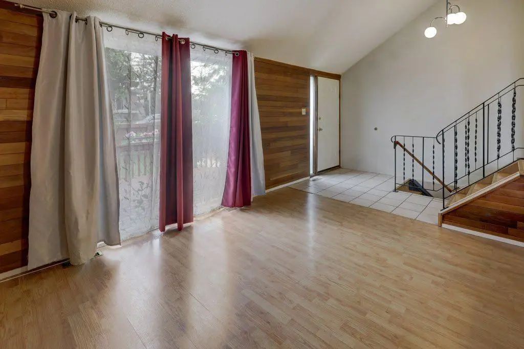 2009 41 Street Southeast, Calgary – Residential Semi Detached (Half Duplex) Listing Photo 7