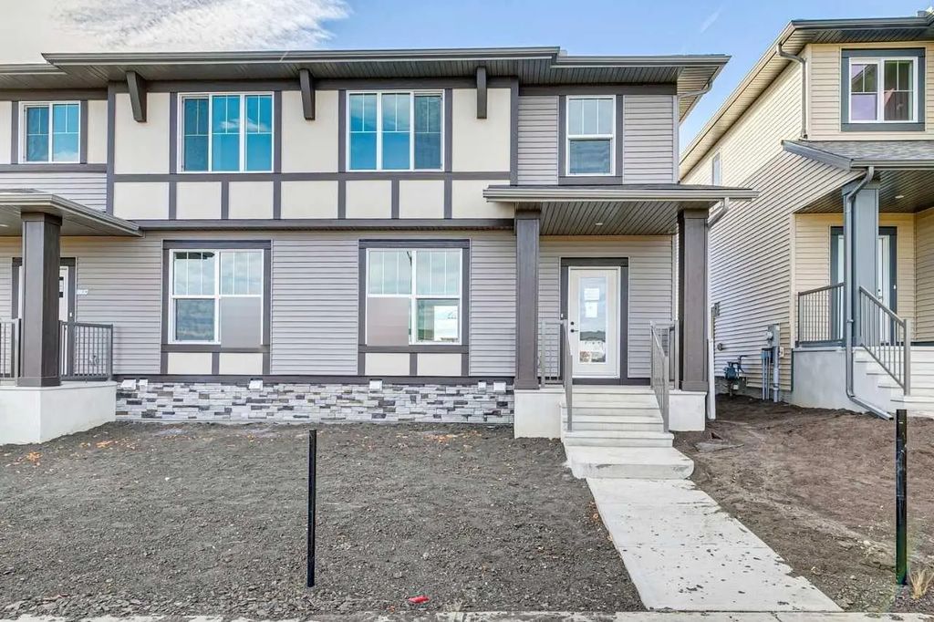 27 Creekstone Walk Sw, Calgary