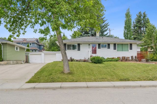27 Heston Street Nw, Calgary