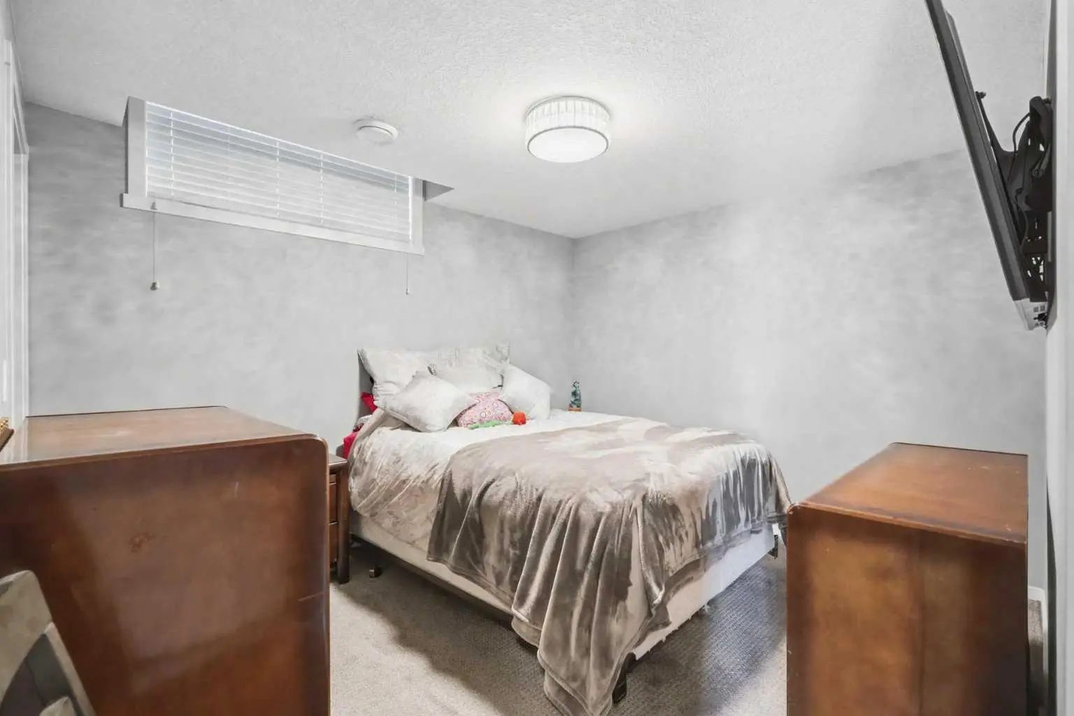 206 Lucas Crescent Northwest, Calgary – Residential Detached Listing Photo 32