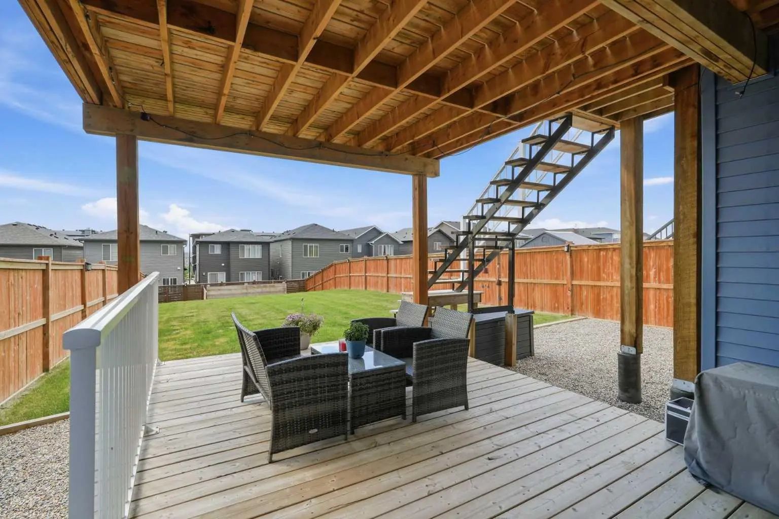 206 Lucas Crescent Northwest, Calgary – Residential Detached Listing Photo 37