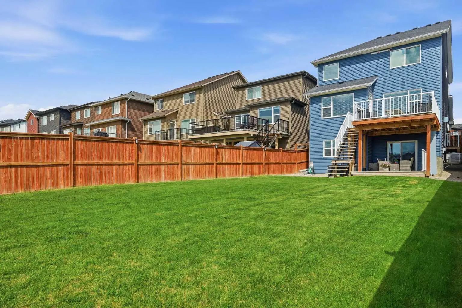 206 Lucas Crescent Northwest, Calgary – Residential Detached Listing Photo 38