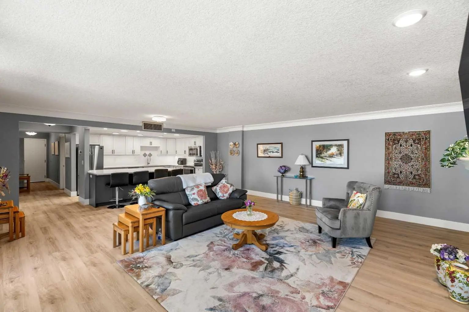 207 2425 90 Avenue Southwest, Calgary – Residential Apartment Listing Photo 5