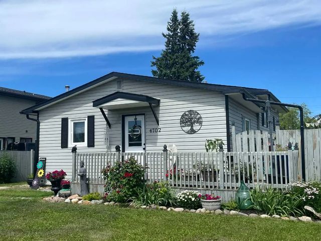 4702 48 Avenue , Grimshaw