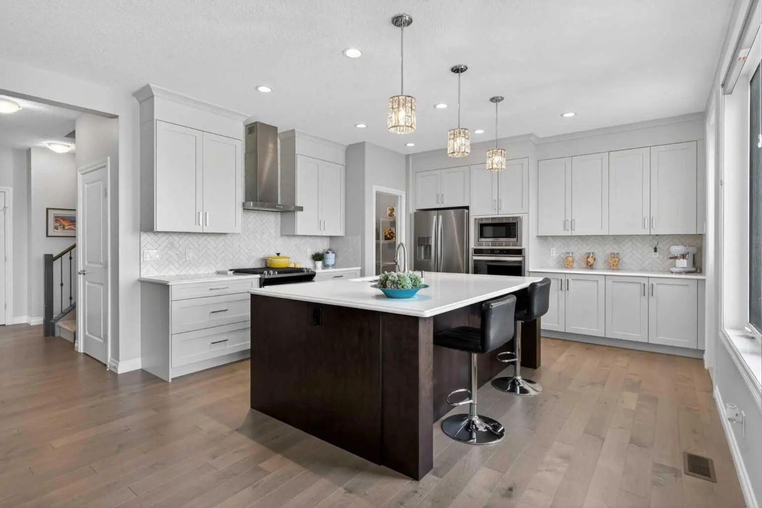 73 Rockyvale Green Northwest, Calgary – Residential Detached Listing Photo 3