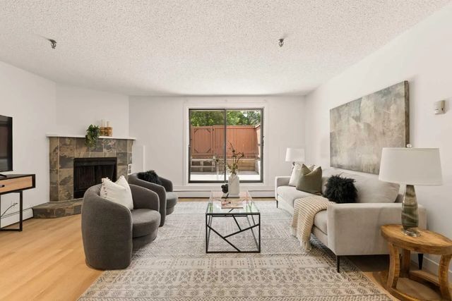 101 930 18 Avenue Sw, Calgary