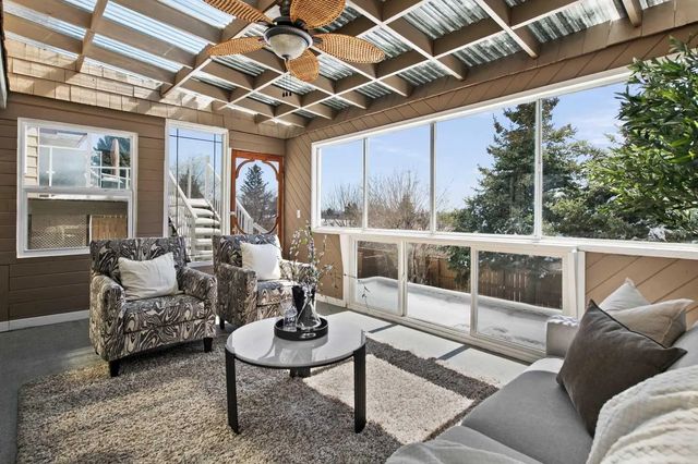 7715 67 Avenue Nw, Calgary