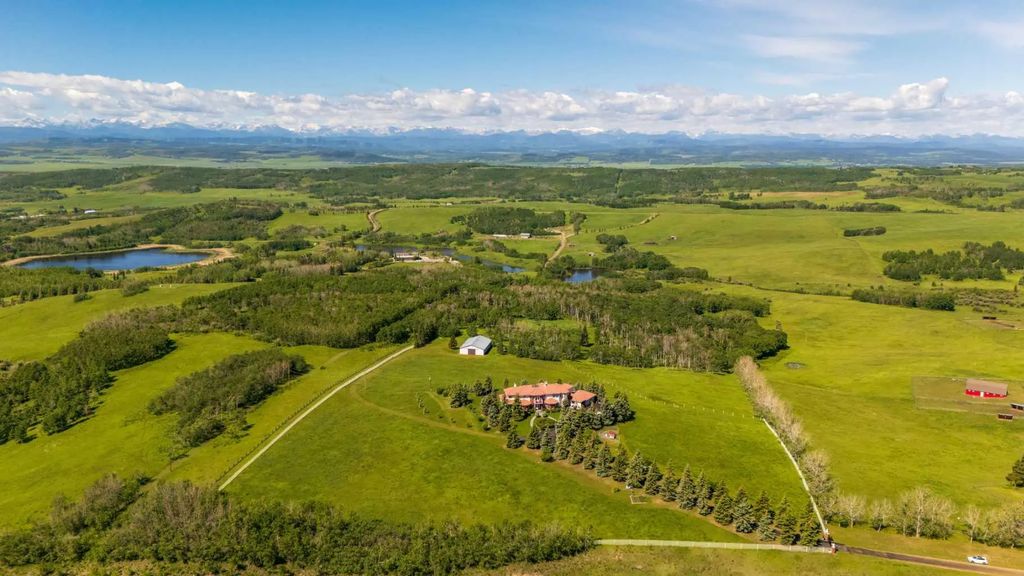 112067 292 Avenue W, Rural Foothills County