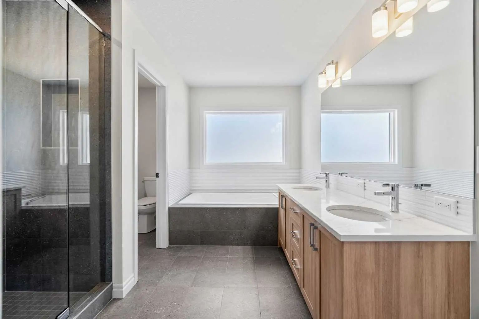 63 Annette Rise Nw Calgary Alberta T3R 2L6 Glacier Ridge Home For Sale
