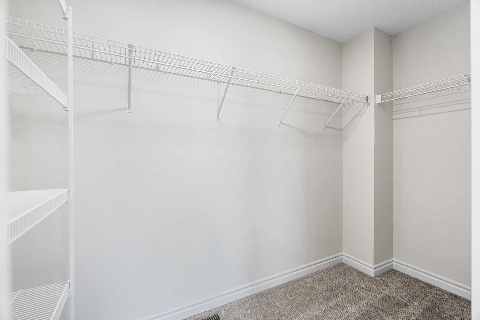 63 Annette Rise Nw Calgary Alberta T3R 2L6 Glacier Ridge Home For Sale