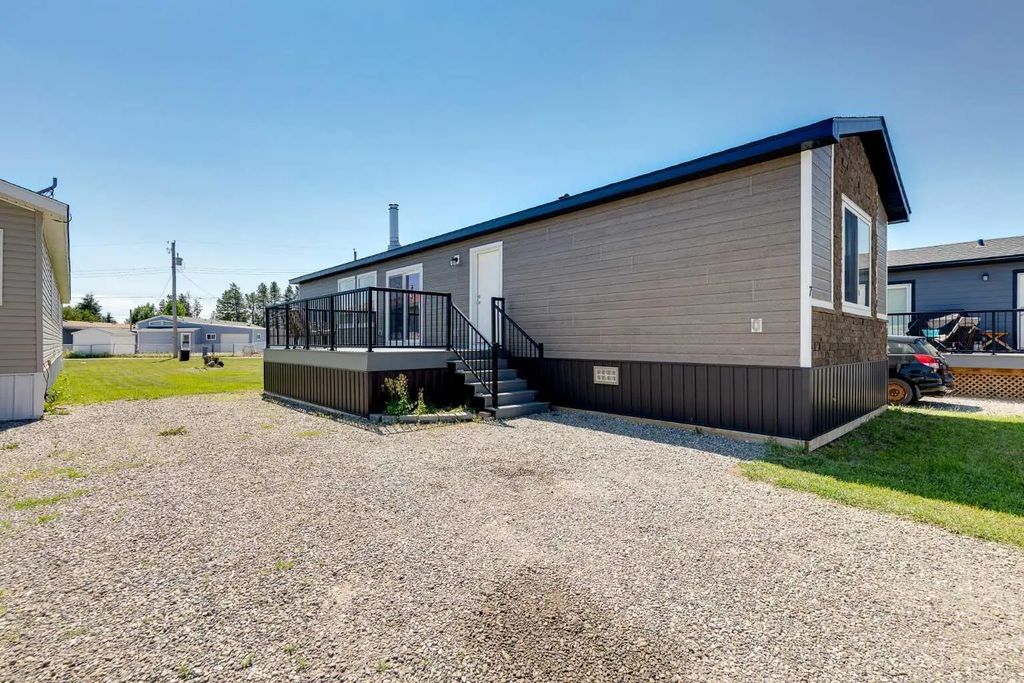 7 Trochu Avenue , Trochu