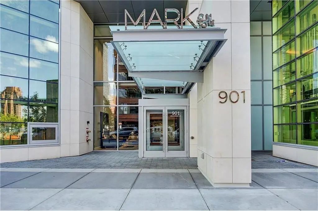 807 901 10 Avenue Sw, Calgary