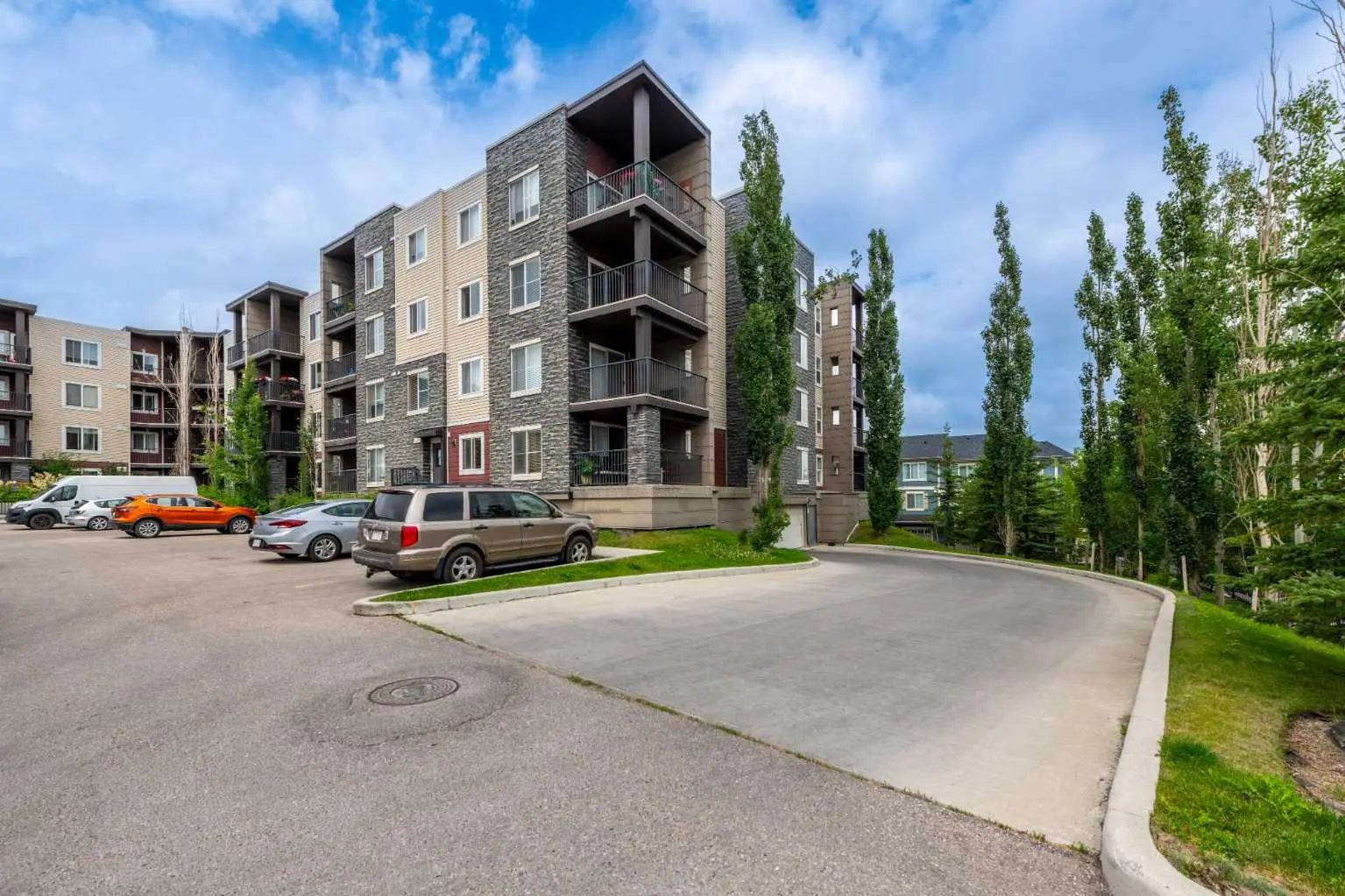 423 195 Kincora Glen Road Northwest, Calgary – Residential Apartment Listing Photo 2
