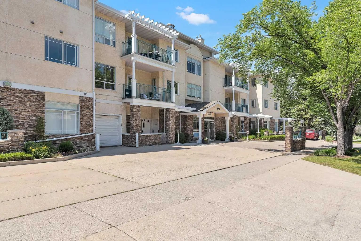 108 9449 19 Street Southwest, Calgary – Residential Apartment Listing Photo 3