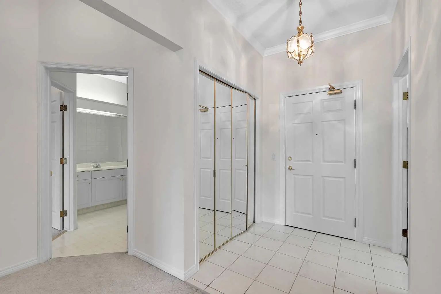 108 9449 19 Street Southwest, Calgary – Residential Apartment Listing Photo 5