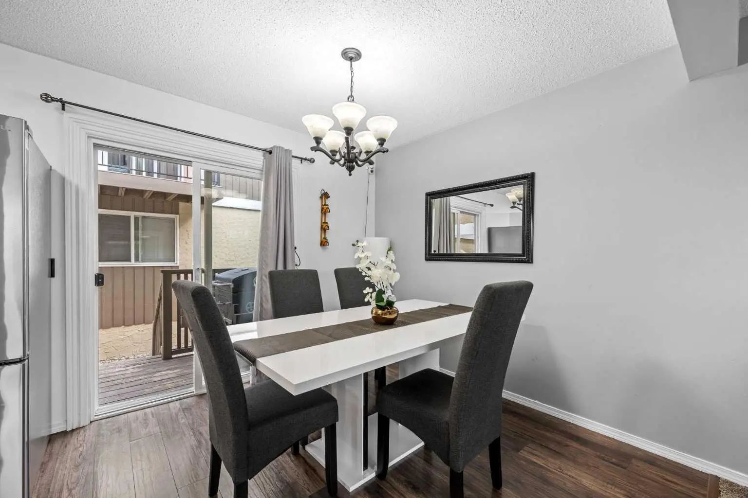 8 111 Huntington Park Green Northwest, Calgary – Residential Row/Townhouse Listing Photo 10