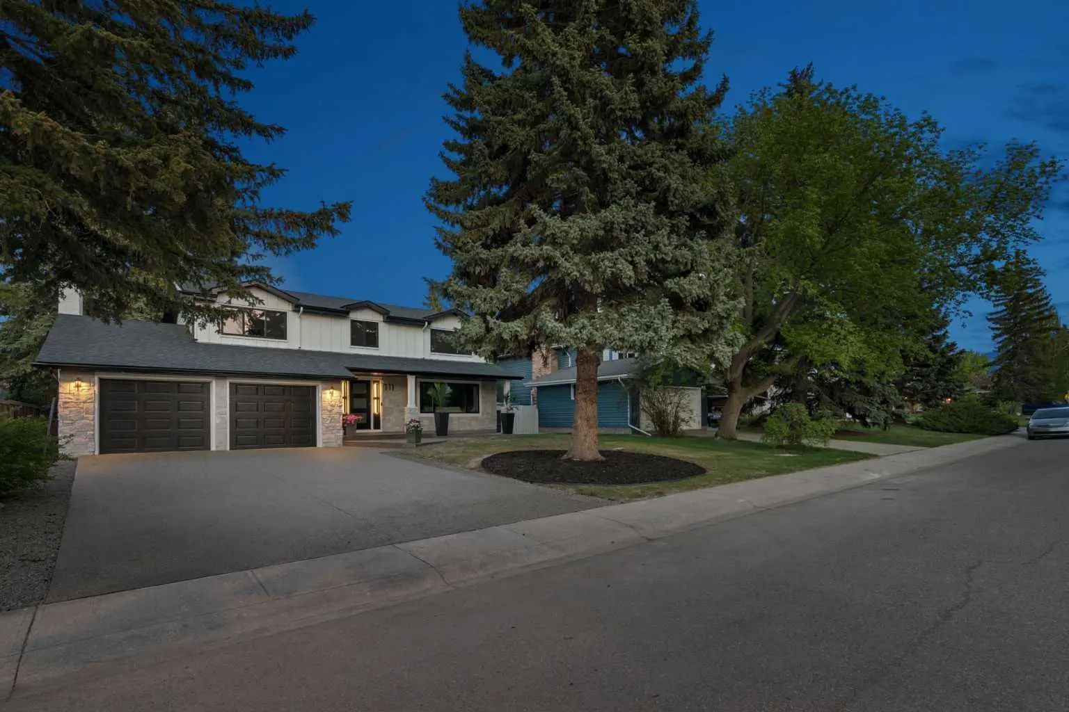 111 Canata Close Southwest, Calgary – Residential Detached Listing Photo 5