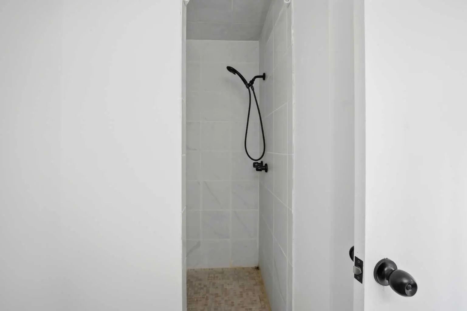 1004 Mckinnon Drive Northeast, Calgary – Residential Semi Detached (Half Duplex) Listing Photo 23