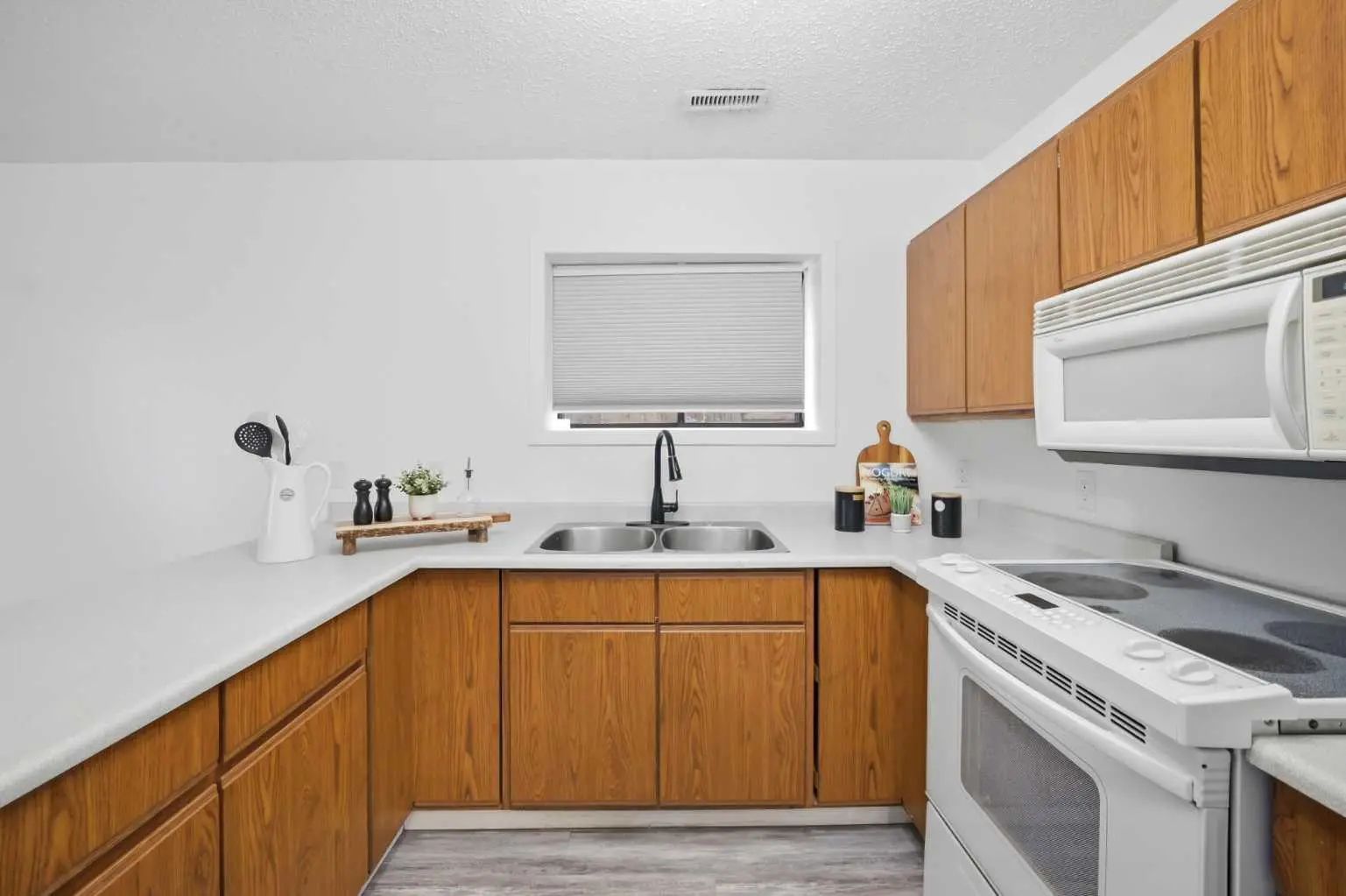 1004 Mckinnon Drive Northeast, Calgary – Residential Semi Detached (Half Duplex) Listing Photo 33