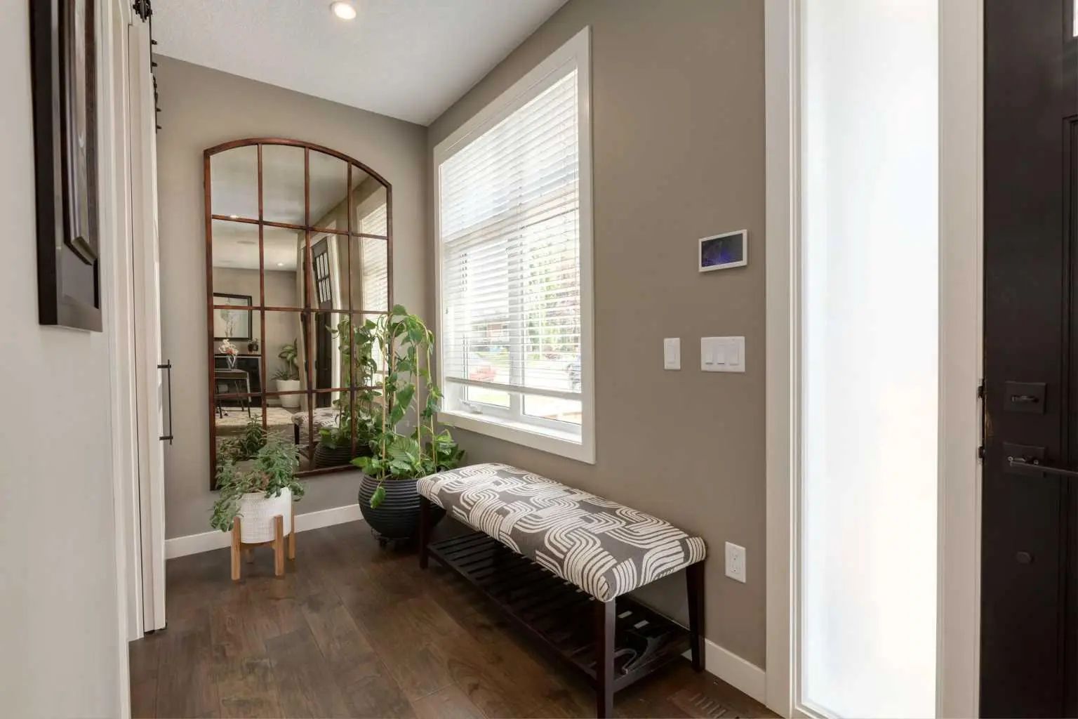 428 21 Avenue Northeast, Calgary – Residential Detached Listing Photo 4