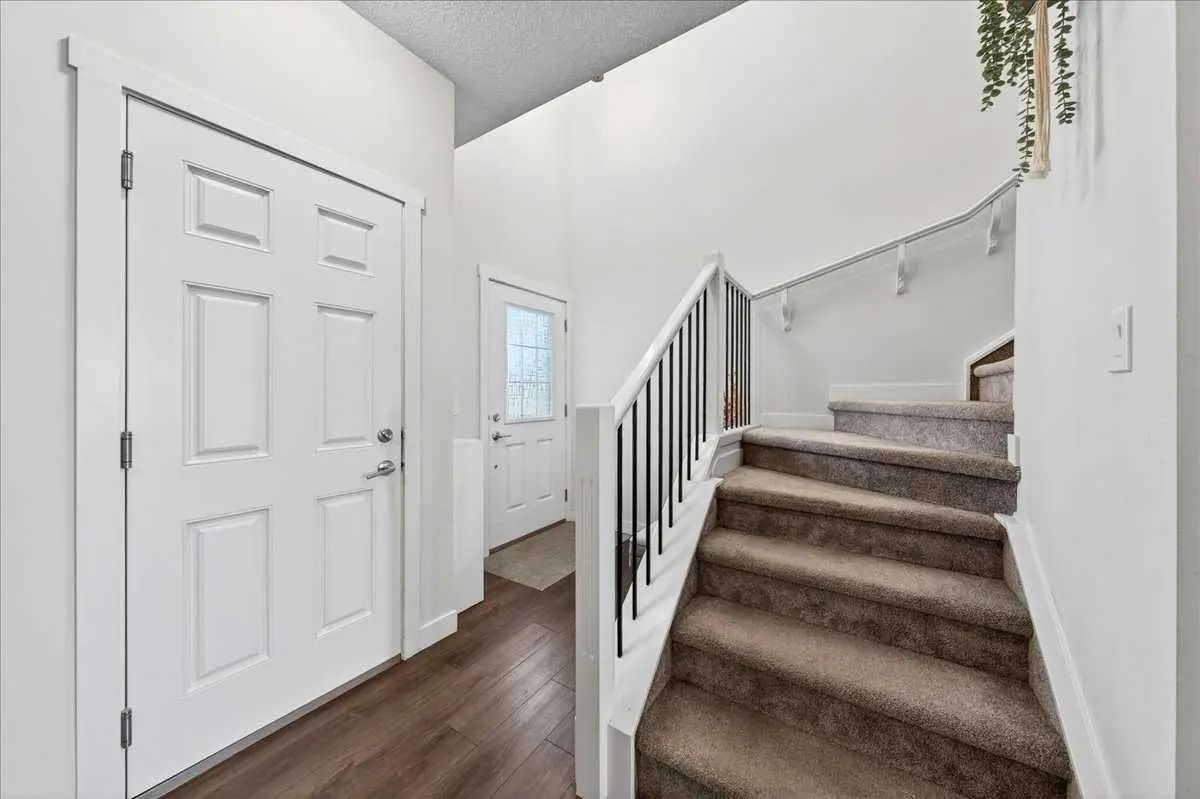 44 Saddlestone Way Northeast, Calgary – Residential Detached Listing Photo 5