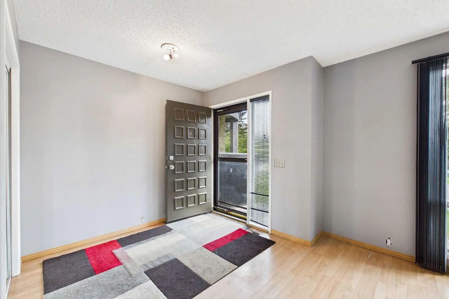 3 2300 Oakmoor Drive Southwest, Calgary – Residential Row/Townhouse Listing Photo 2
