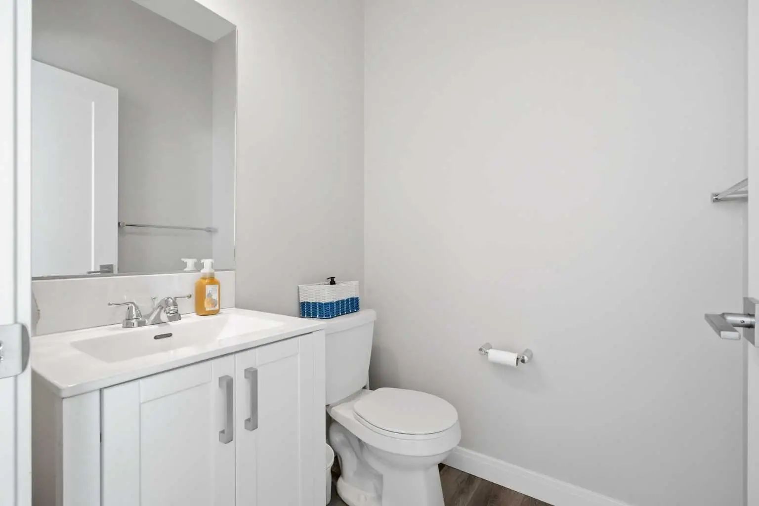 312 Wentworth Row Southwest, Calgary – Residential Row/Townhouse Listing Photo 19