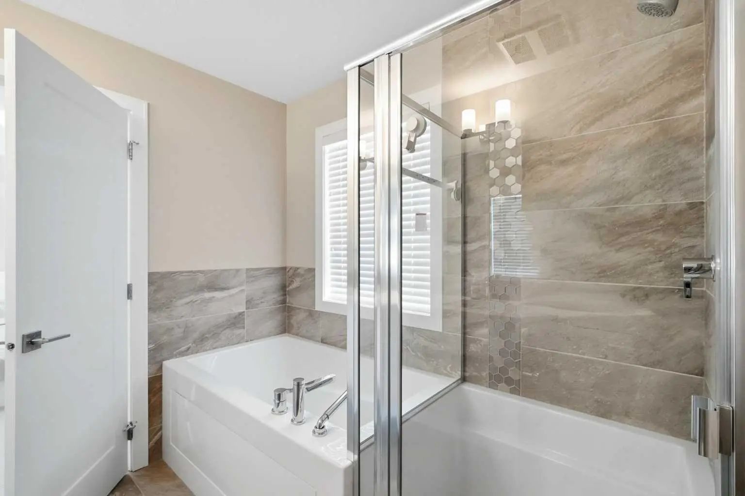 312 Wentworth Row Southwest, Calgary – Residential Row/Townhouse Listing Photo 23