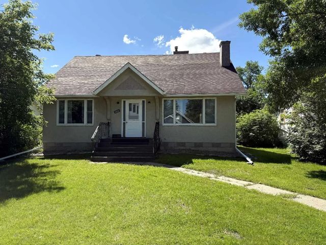 5221 51 Avenue , Vermilion