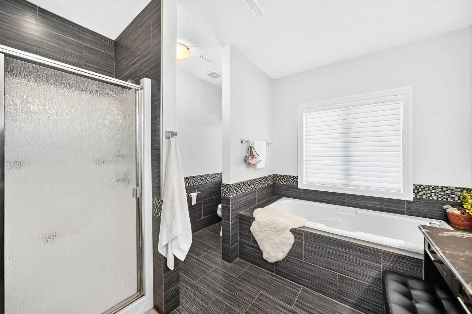 116 Panatella Rise Northwest, Calgary – Residential Detached Listing Photo 28