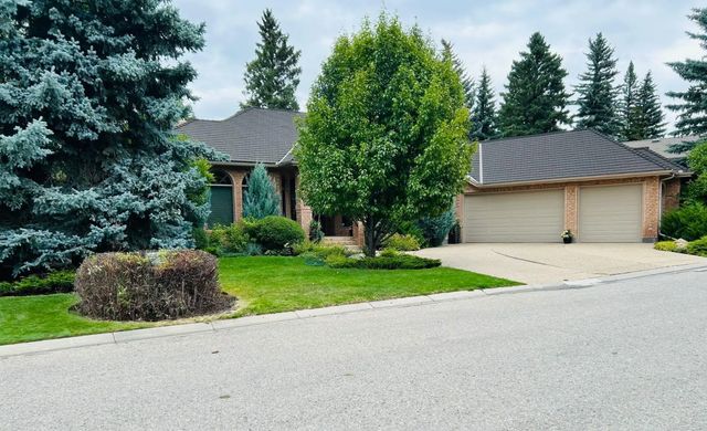 39 Baycrest Court Sw, Calgary