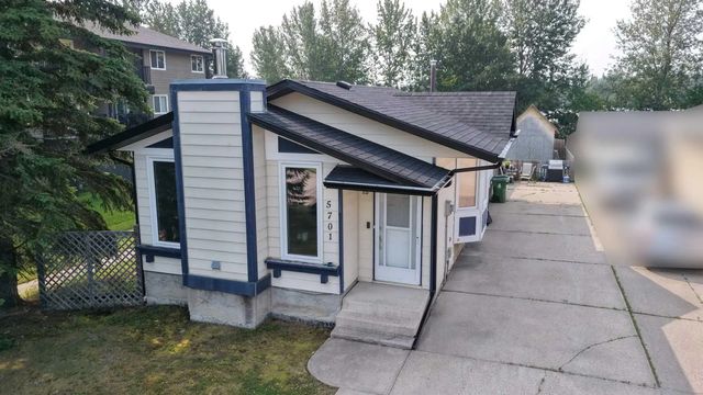 5701 9 Avenue , Edson