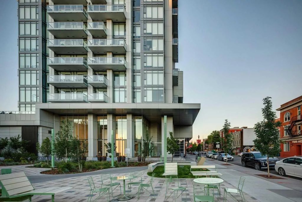 602 930 16 Avenue Sw, Calgary