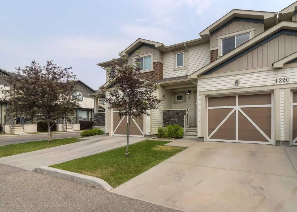 4 1220 Keystone Road W, Lethbridge