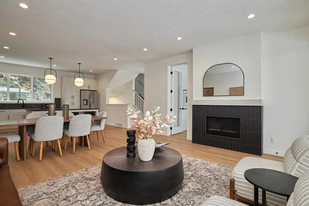 417 Shawnee Terrace Sw, Calgary