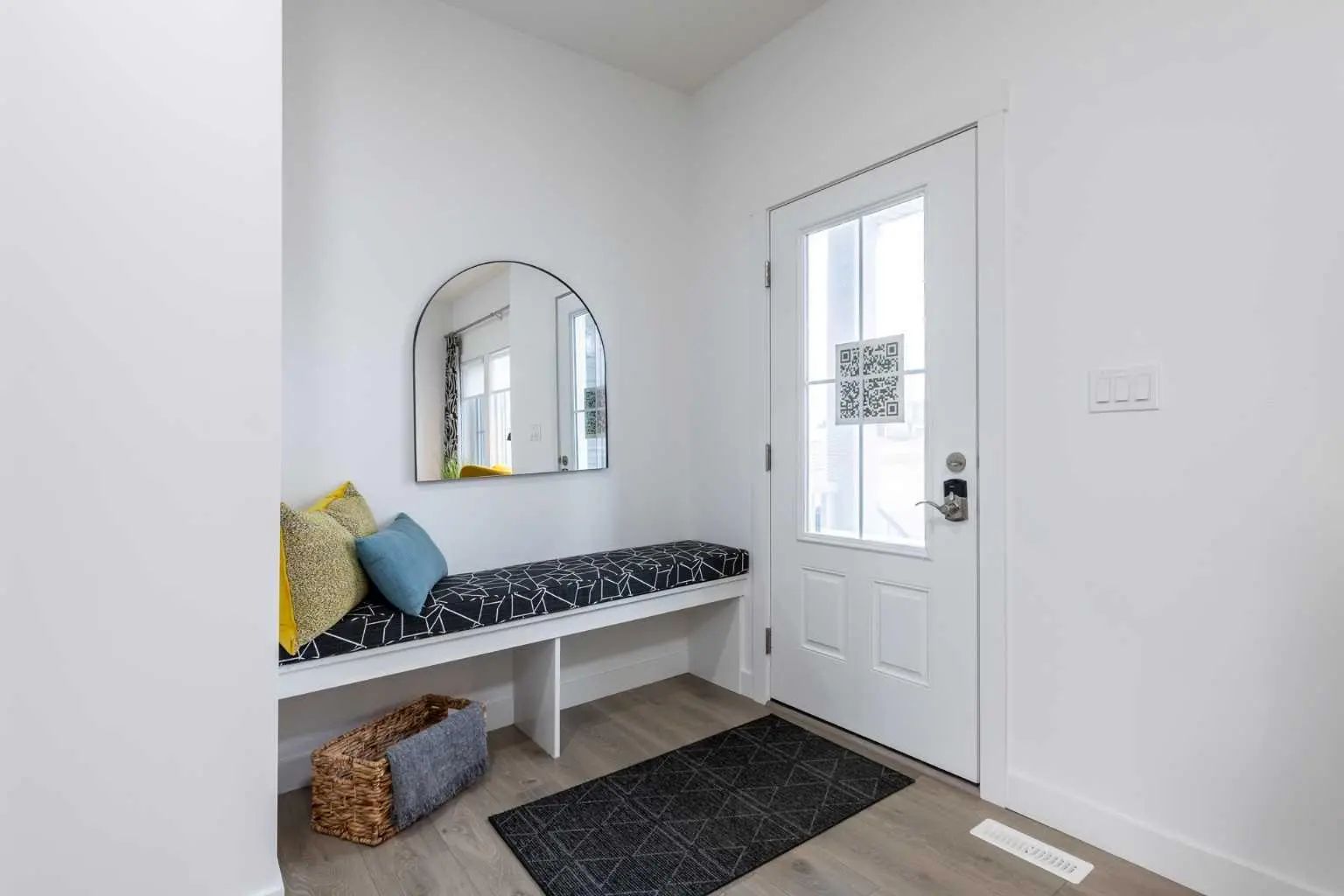629 Savanna Drive Northeast, Calgary – Residential Row/Townhouse Listing Photo 2