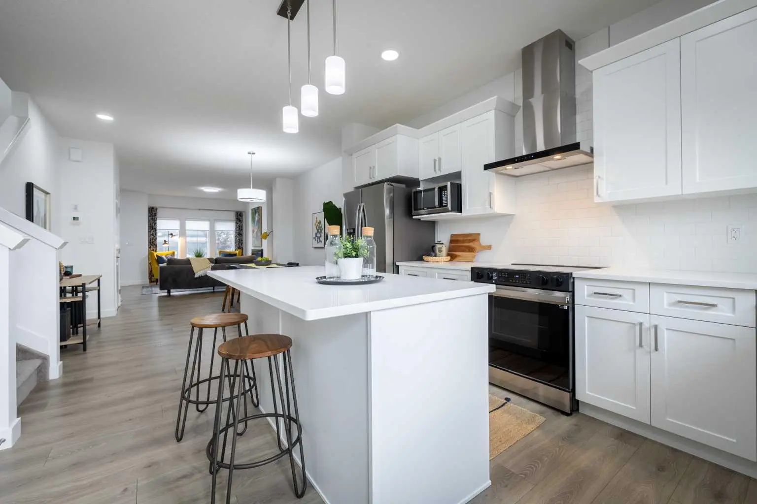 633 Savanna Drive Northeast, Calgary – Residential Row/Townhouse Listing Photo 10