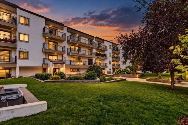 214 723 57 Avenue Sw, Calgary