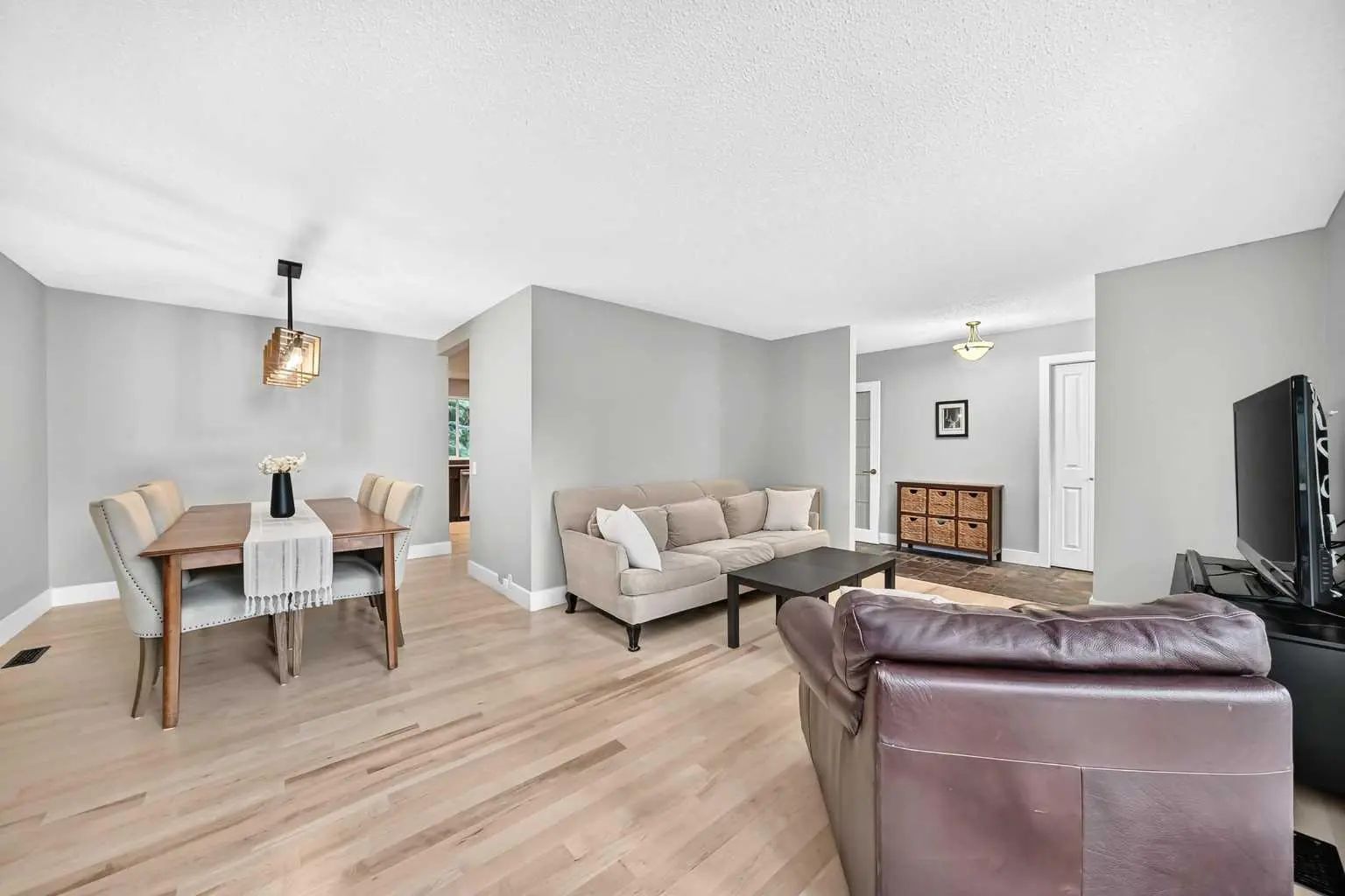 520 Oakwood Place Southwest, Calgary – Residential Detached Listing Photo 16