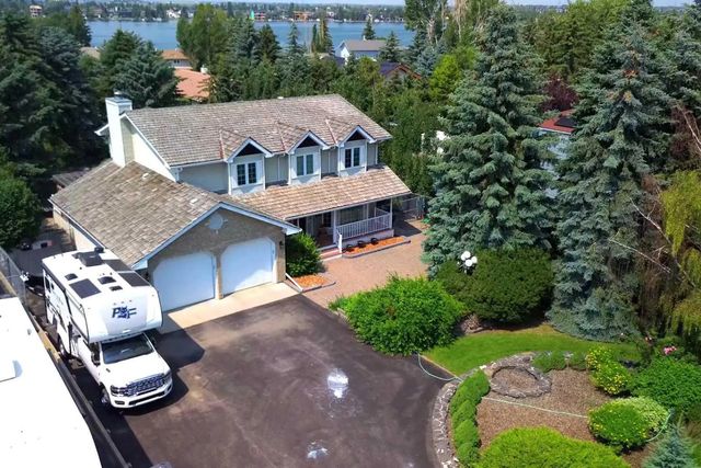 777 East Lakeview Road , Chestermere