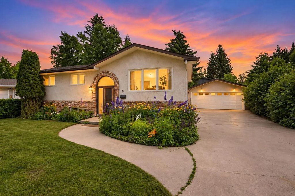 9 Stirling Close , Red Deer